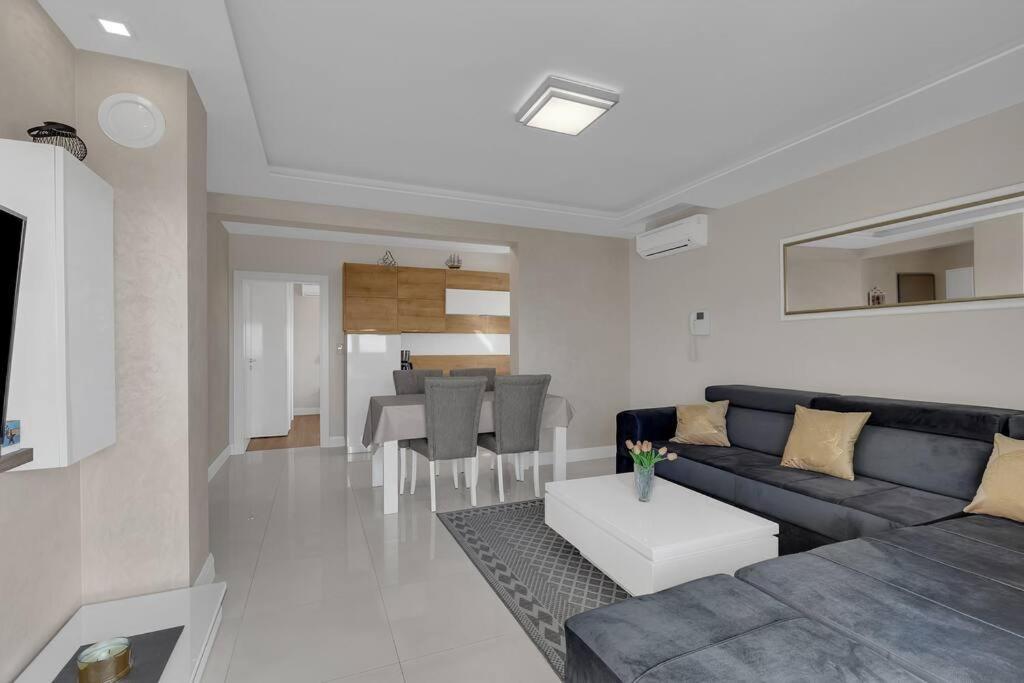 Apartment Hrvoje -Nur 50M Bis Zum Meer - Makarska Exklusiv Promajna Exteriér fotografie